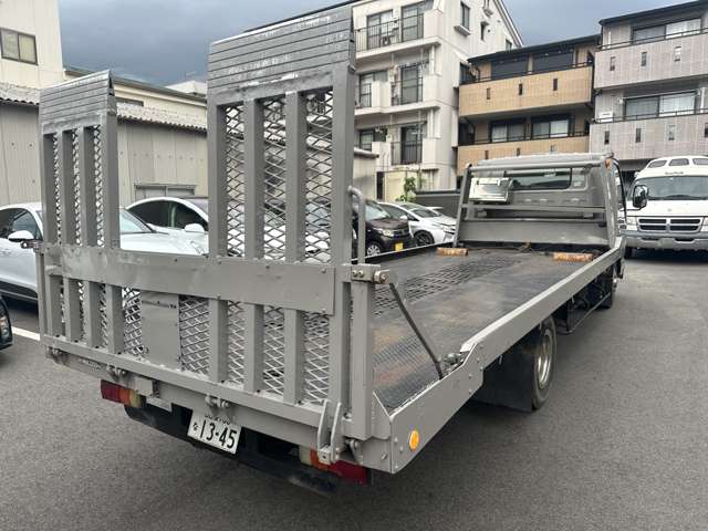 Isuzu Elf 7
