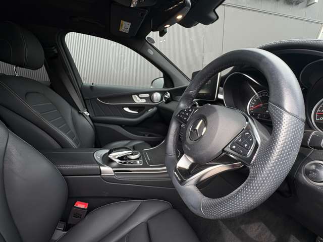 Mercedes-Benz GLC 10