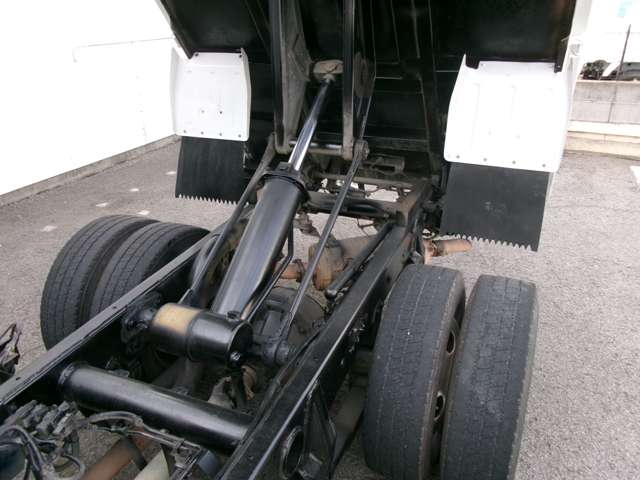 Mitsubishi Fuso Canter 11