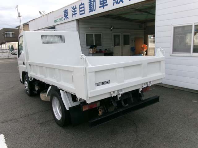 Mitsubishi Fuso Canter 4