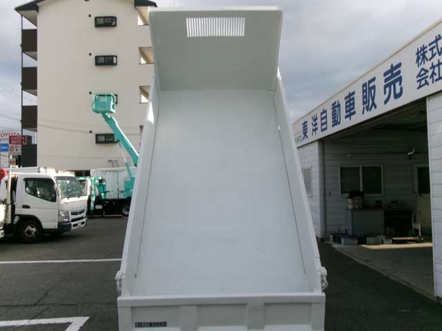 Mitsubishi Fuso Canter 5