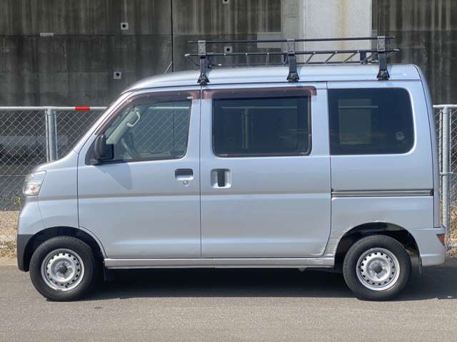 Daihatsu Hijet Cargo 10
