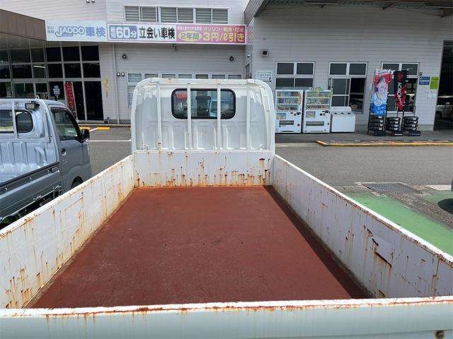 Isuzu Elf 9