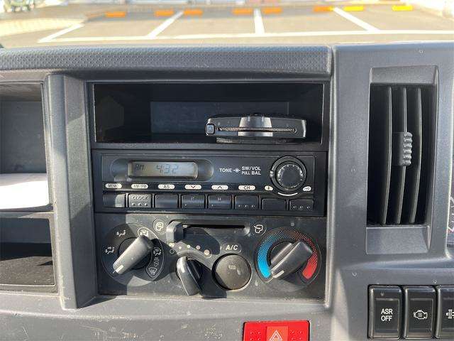 Isuzu Elf 10