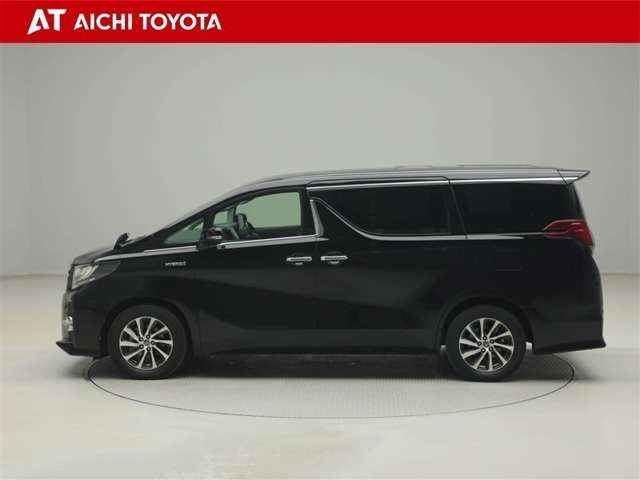 Toyota Alphard 3