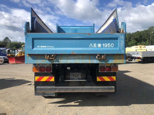 UD Trucks Quon 6