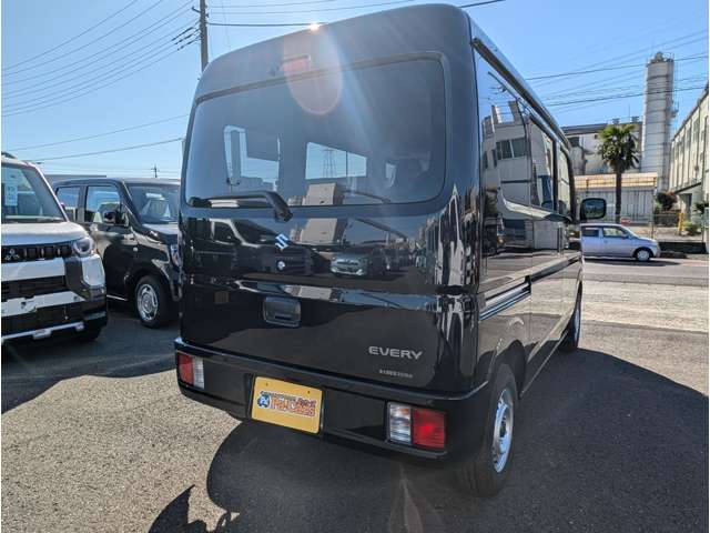 Suzuki Every 8
