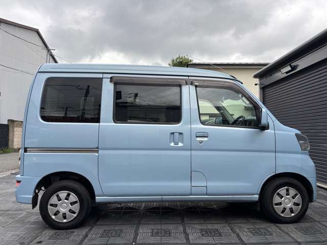 Daihatsu Hijet Cargo 7