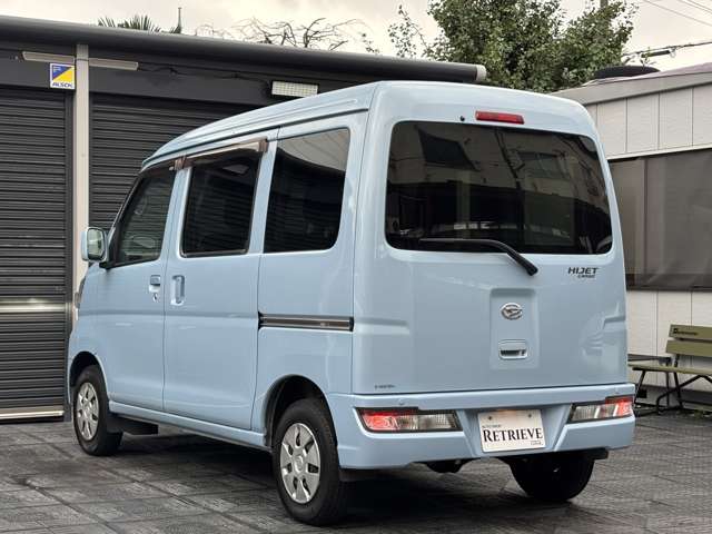 Daihatsu Hijet Cargo 10