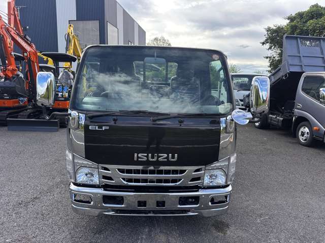 Isuzu Elf 5