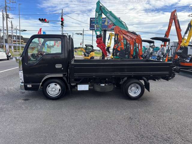 Isuzu Elf 8