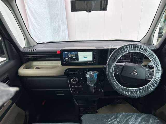 Mitsubishi Delica Mini 5