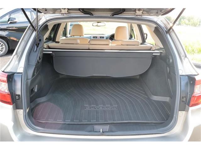 Subaru Legacy Outback 12