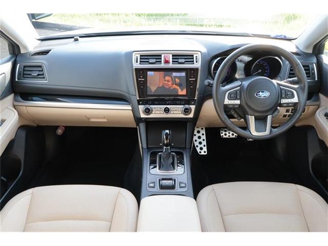 Subaru Legacy Outback 2