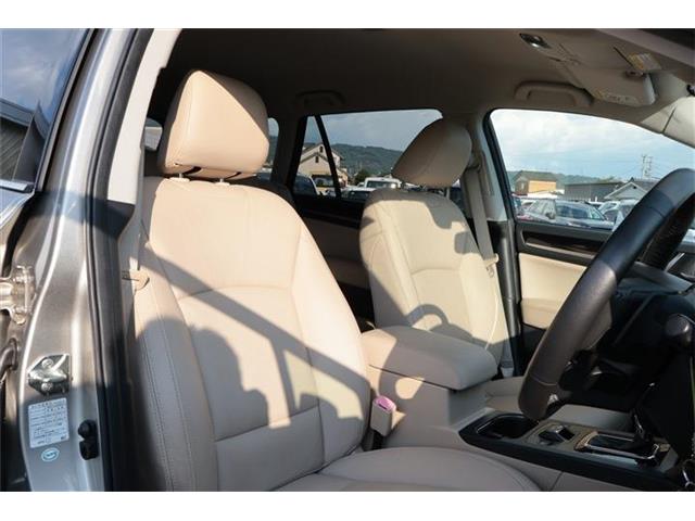 Subaru Legacy Outback 10