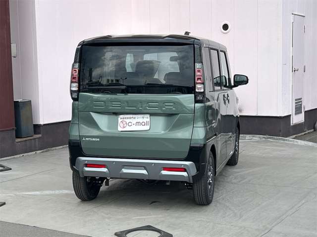 Mitsubishi Delica Mini 9