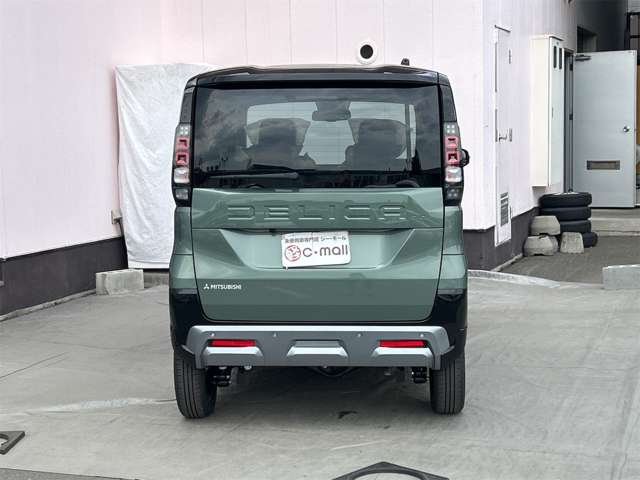 Mitsubishi Delica Mini 10