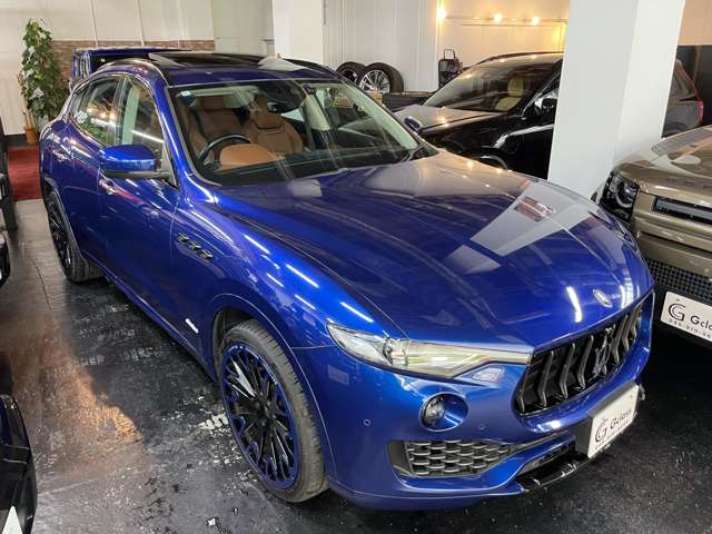 Maserati Levante 12