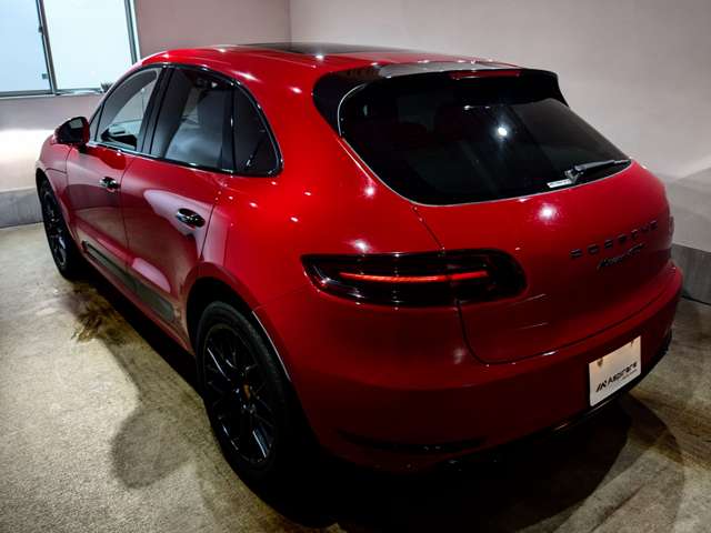 Porsche Macan 9