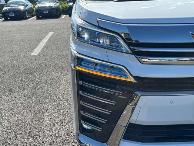 Toyota Vellfire 10