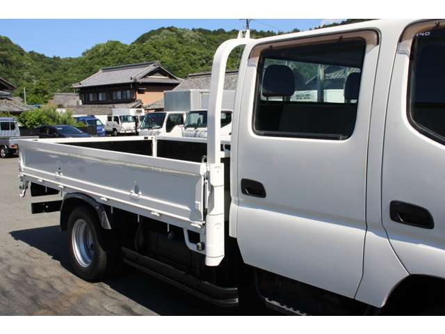 Hino Dutro 12
