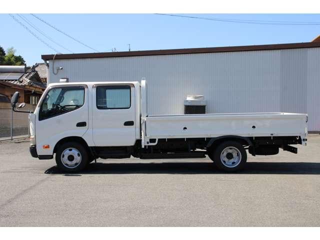 Hino Dutro 4