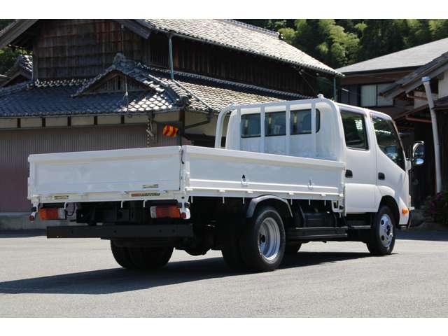 Hino Dutro 7
