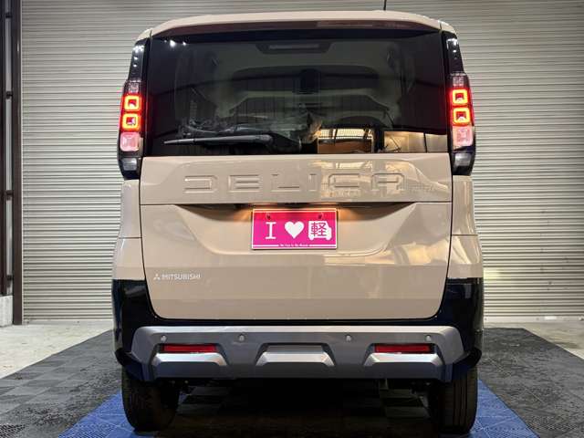 Mitsubishi Delica Mini 9
