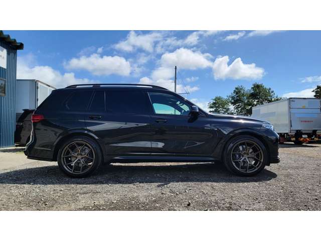 BMW X7 12