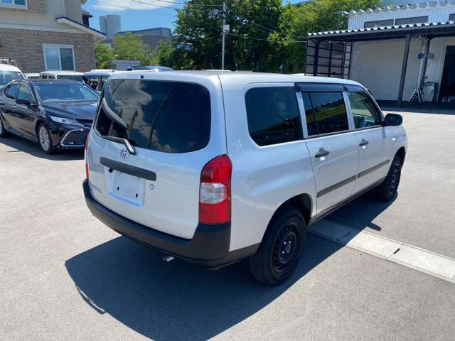 Toyota Probox Van 11
