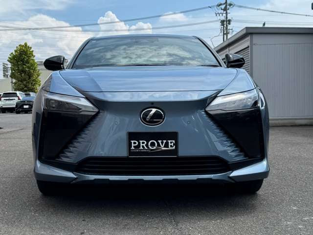 Lexus RZ 9