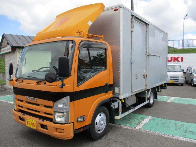 Isuzu Elf 11