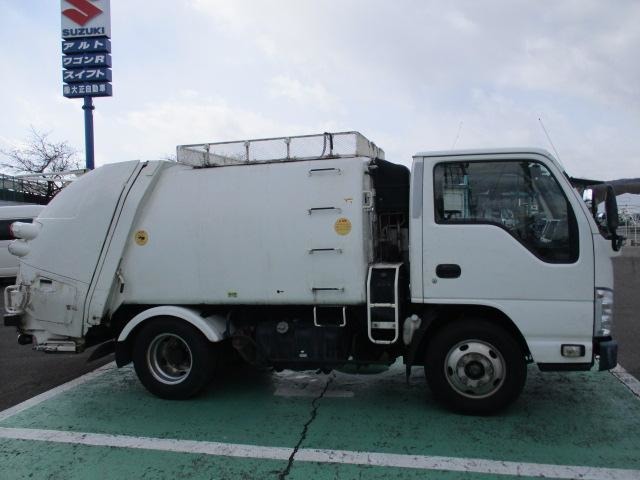 Isuzu Elf 4