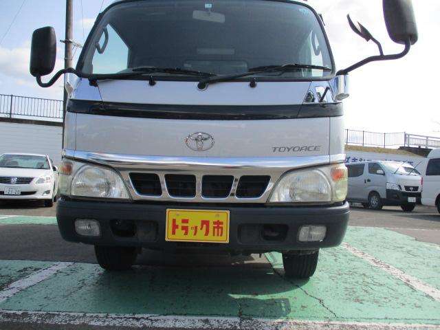 Toyota Toyoace 11
