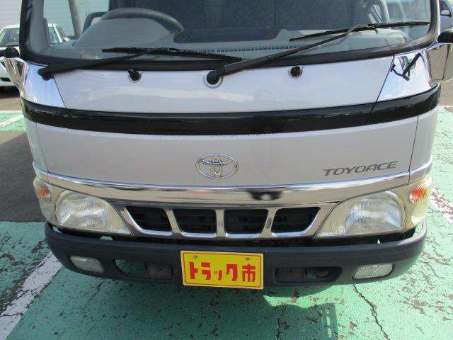 Toyota Toyoace 12