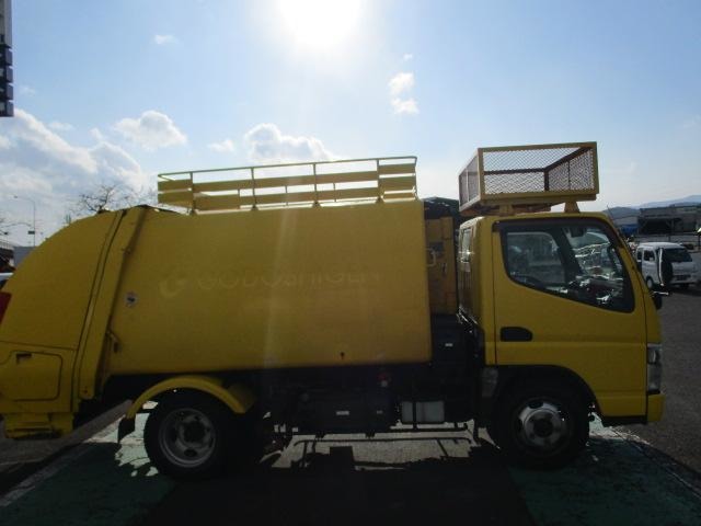 Mitsubishi Fuso Canter 3