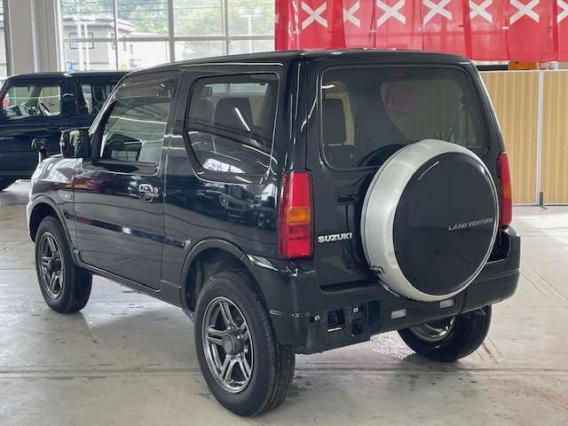 Suzuki Jimny 10