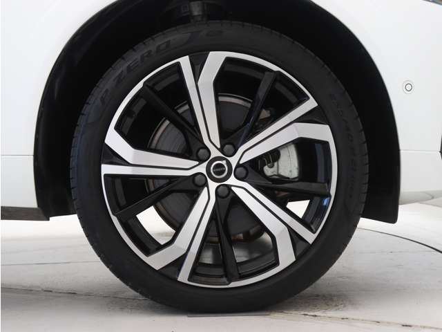 Volvo XC60 9