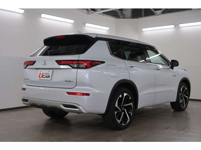 Mitsubishi Outlander 3