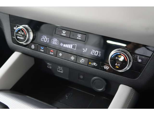 Mitsubishi Outlander 7