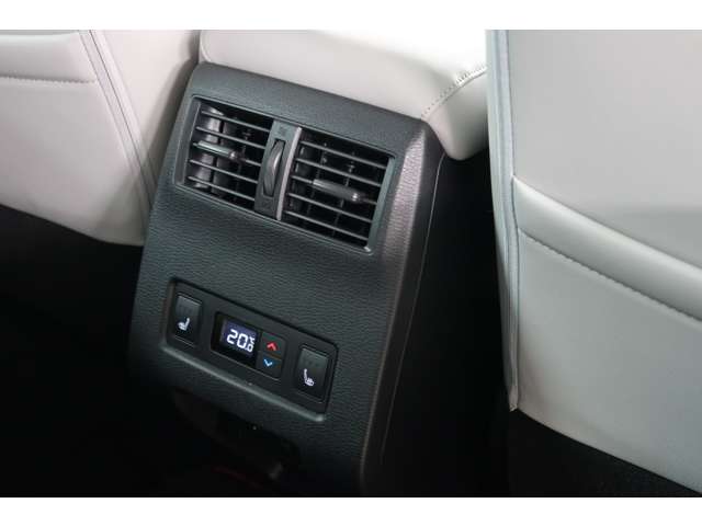 Mitsubishi Outlander 8