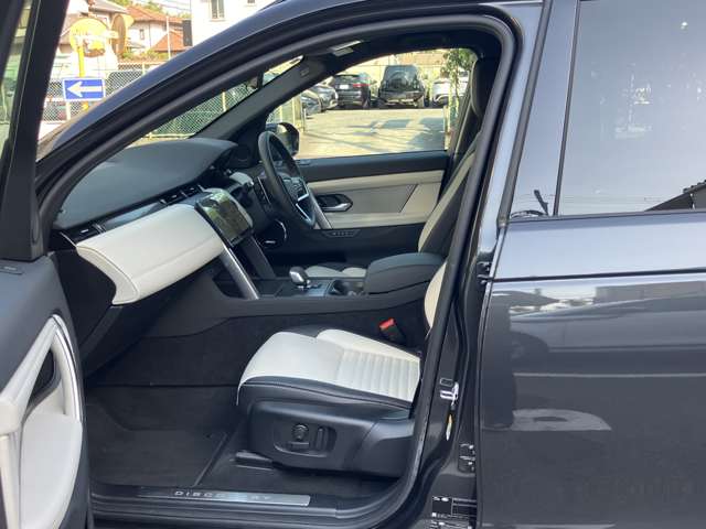 Land Rover Discovery Sport 5