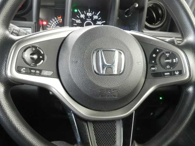 Honda N-VAN 8