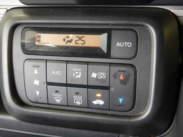 Honda N-VAN 9