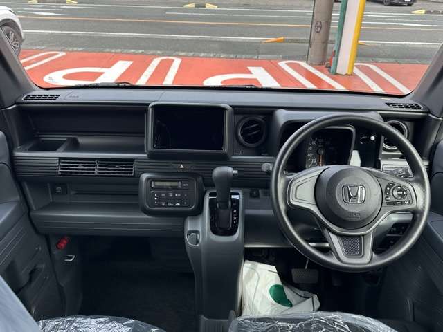 Honda N-VAN 9