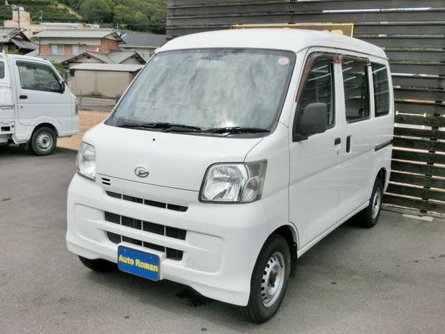 Daihatsu Hijet Cargo 6