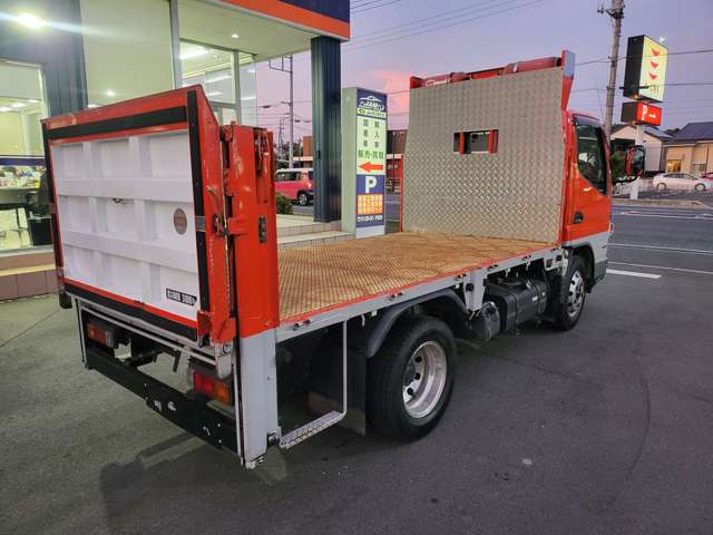 Mitsubishi Fuso Canter 9