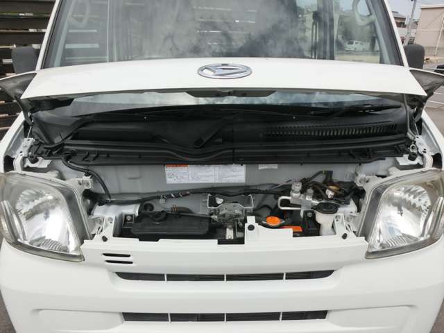 Daihatsu Hijet Cargo 3