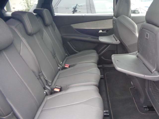 Peugeot 5008 4
