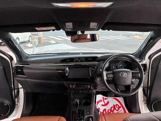 Toyota Hilux 5